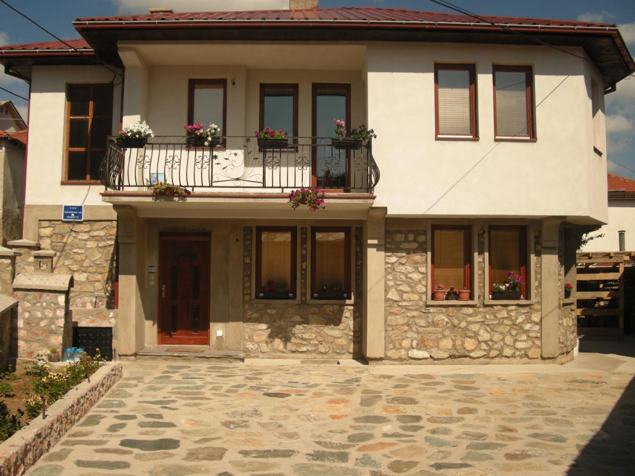 ***Stefani Apartments Kruševo Buitenkant foto